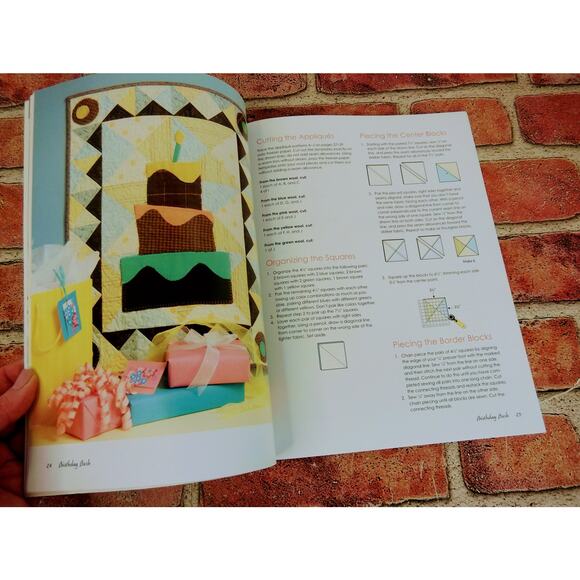 FAST‎ FLIRTY AND FUN Easy Quilts from Fabulous Fabrics by Sarah Bisel Quilting - Picture 4 of 14